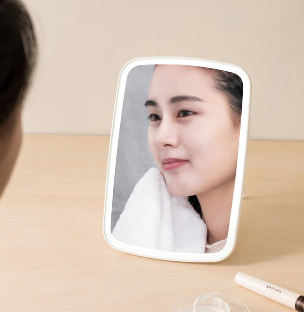 Portable LED Light Makeup Mirror - ilove-ornaments.com