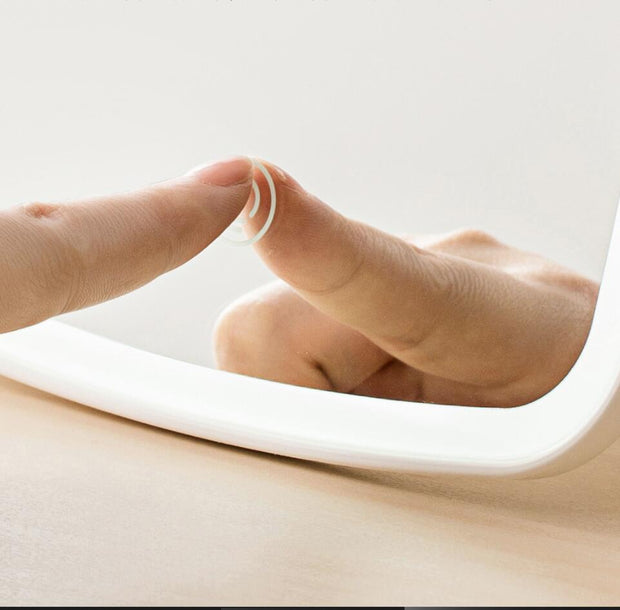 Portable LED Light Makeup Mirror - ilove-ornaments.com