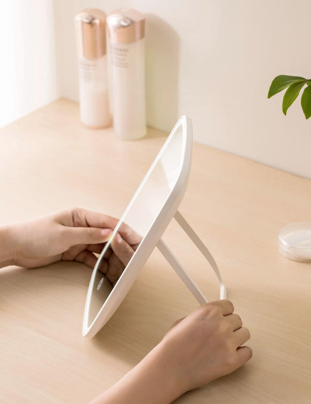 Portable LED Light Makeup Mirror - ilove-ornaments.com